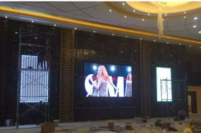 室内双基色LED显示屏